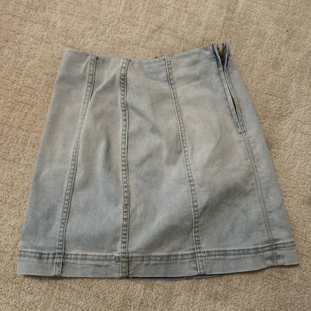 Wild fable women’s jean skirt size 00